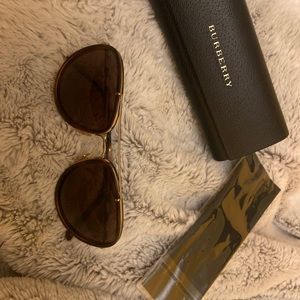 Authentic Burberry Sunglasses 🕶